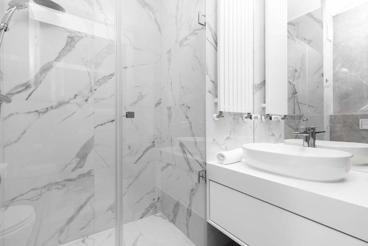 Premium Apartments Business Center By Renters Prestige ワルシャワ エクステリア 写真